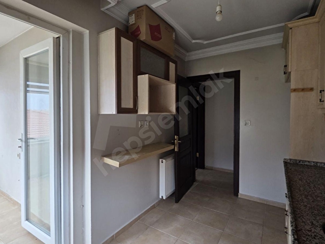 Ayvalık Ali Çetinkayada Merkezi Konumda Ferah 3+1 Kiralık Daire - Görsel 14