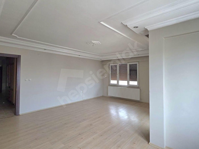 Ayvalık Ali Çetinkayada Merkezi Konumda Ferah 3+1 Kiralık Daire - Görsel 6