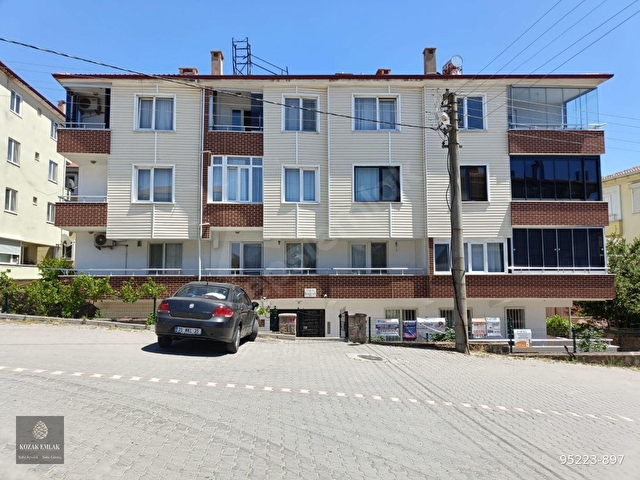 Ayvalık Ali Çetinkayada Merkezi Konumda Ferah 3+1 Kiralık Daire