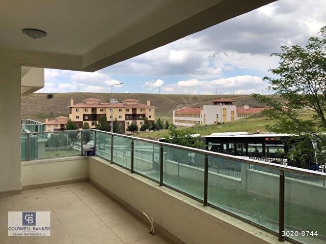 GÖLBAŞI TOKİ YAKIN AYDINLI EVLERİ SİTESİ 4+1 YENİBİNA 215M2 DOĞU 3620