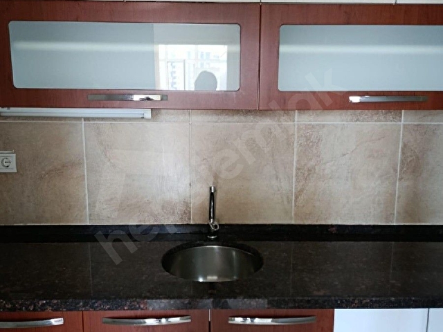 REŞATBEY MAH KUYUMCULAR CİVARI GENİŞ 2+1TEMİZ DAİRE