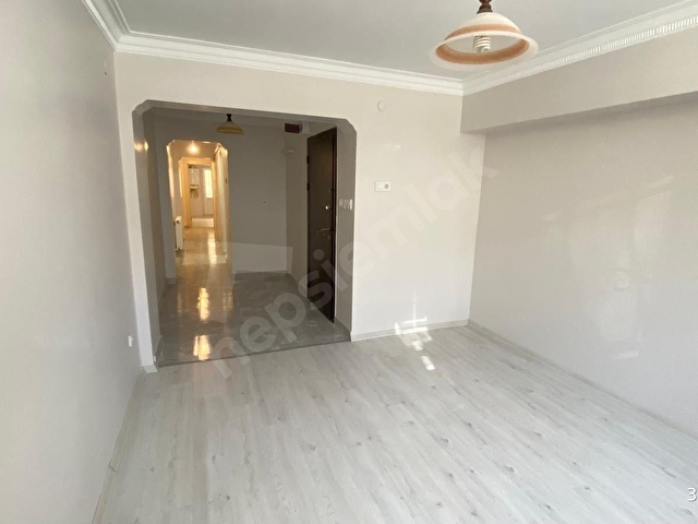 Şişli Kurtuluş Sadri Maksudi Arsal Sk.2+1 Bahçeli Temiz Kiralık Daire ( BOŞ ) - Görsel 6