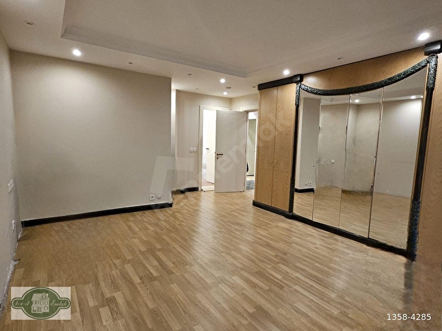 NİŞANTAŞININ KALBİNDE 280m2 LÜKS KONUT & MUAYENEHANE - Görsel 25