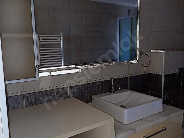 Olivia Konutlarında Klimalı E.Banyolu Geniş 3+1 kiralık daire - Görsel 23