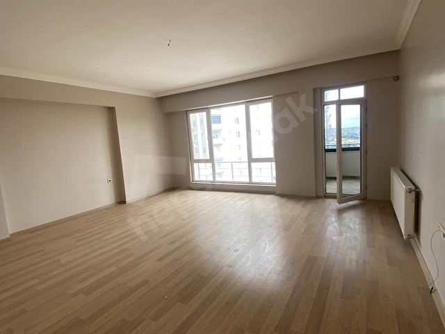 OSMANGAZİDE EŞSİZ MANZARALI SİTE İÇİ, SATILIK 3+1 DAİRE 180 m2 - Görsel 2