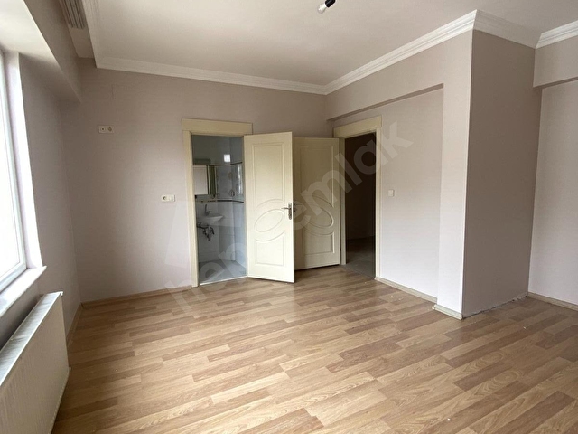 OSMANGAZİDE EŞSİZ MANZARALI SİTE İÇİ, SATILIK 3+1 DAİRE 180 m2 - Görsel 17