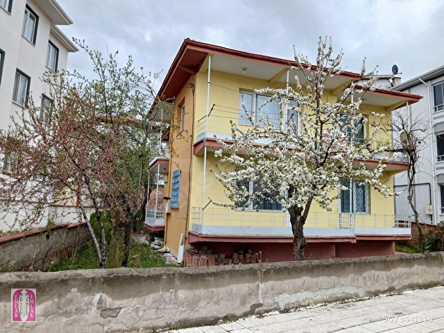 A K MUTLUDAN ÇORUM MERKEZDE ARSASIYLA BERABER SATLIK KOMPLE BİNA - Görsel 5