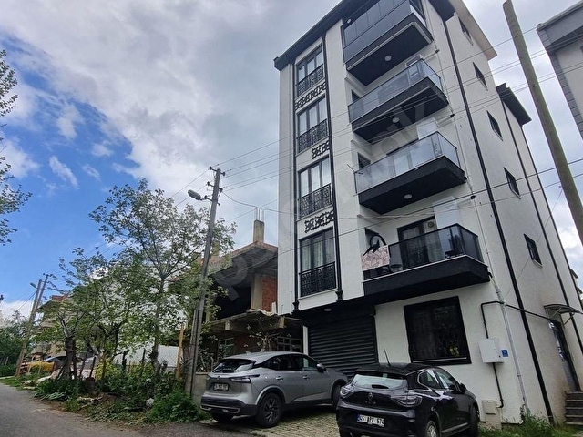 HUZURDAN TEKİRDAĞ ALTINOVADA YÜKSEK GİRİŞ İSKANLI KİRALIK 1+1 DAİRE
