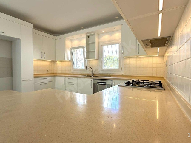 Bitezde Denize 100mt 700m2 Bahçe içinde 3+1 2 Banyo Daire - Görsel 25
