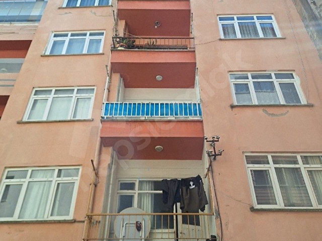 Emek emlaktan gemilerçekeği mah satılık üçüncü kat daire - Görsel 2