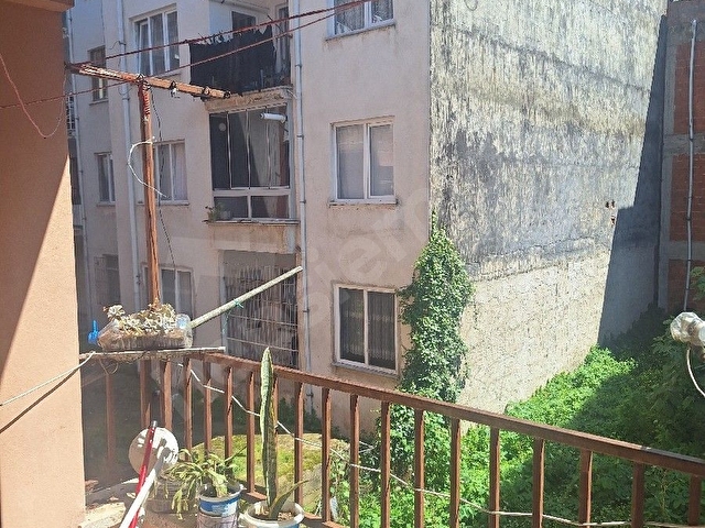 Emek emlaktan gemilerçekeği mah satılık üçüncü kat daire - Görsel 9