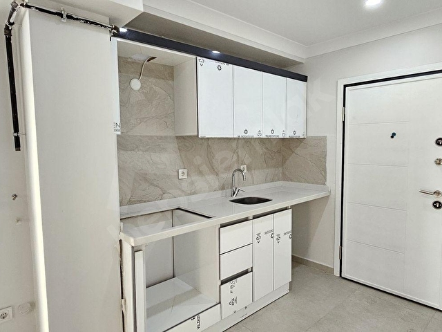 İSTİKLAL MAH.ÇARŞI METRO 4 DK.64 M2 ÖZEL BAHÇELİ-1+1 SIFIR DAİRE - Görsel 8
