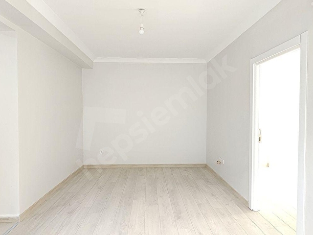 İSTİKLAL MAH.ÇARŞI METRO 4 DK.64 M2 ÖZEL BAHÇELİ-1+1 SIFIR DAİRE - Görsel 21