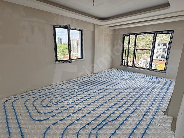 ÇANKAYA ZAFERTEPEDE SATILIK SIFIR DAİRE KAPALI MUTFAK