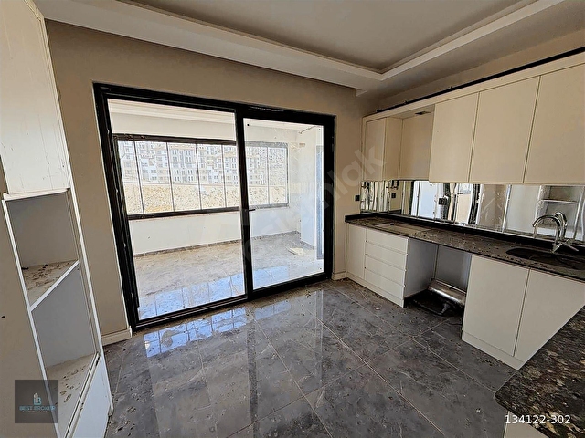 YEŞİLVADİ PARKI KARŞISINDA ANA CADDE ÜSTÜ 2,5+1 LÜKS DAİRE - Görsel 3