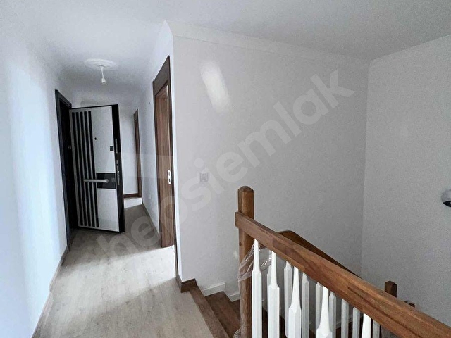 GEBZE GAZİLERDE LÜKS 5+1 DUBLEKS CİFT GİRİŞLİ 2 AİLEYE UYGUN - Görsel 24
