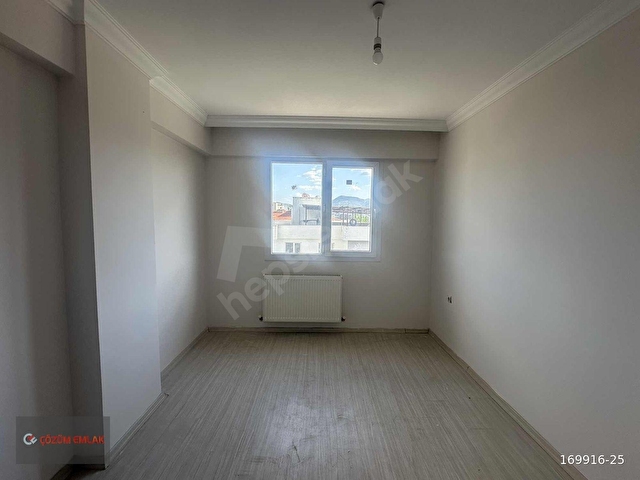 ÇÖZÜM EMLAKTAN MURADİYEDE 2+1 SATIŞI TAM GÖSTERMEYE UYGUN DAİRE - Görsel 12
