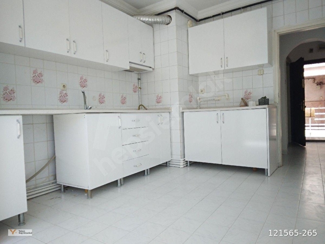 YALÇINDAN  CADDE ÜZERİ İFFET GÜNEŞ İLKÖĞRETİM YANI 3+1