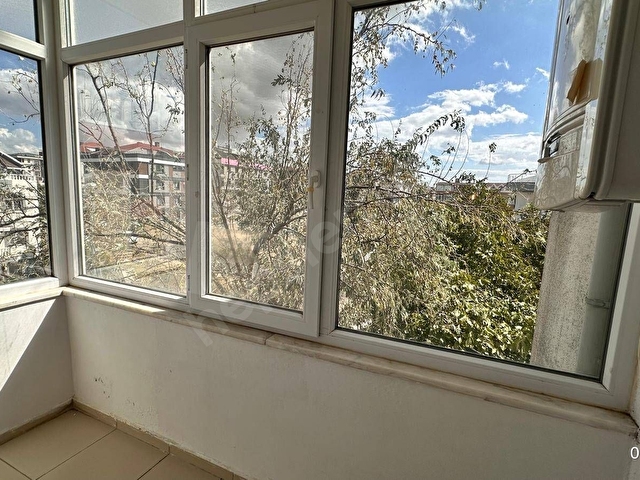 SAHİBİNDEN SELİMPASA YOGURTHANE MEVKİİ AİLE APARTMANINDA KİRALIK 3+1 DAİRE - Görsel 8