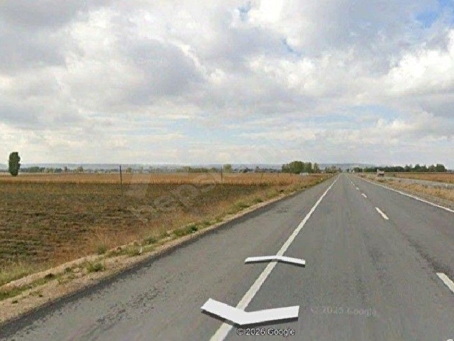 ESKİŞEHİR ODUNPAZARINDA ANA YOLA CEPHE ÇOK DEĞERLİ,YATIRIMCIYA UYGUN SATILIK TARLA HİSSESİ - Görsel 9