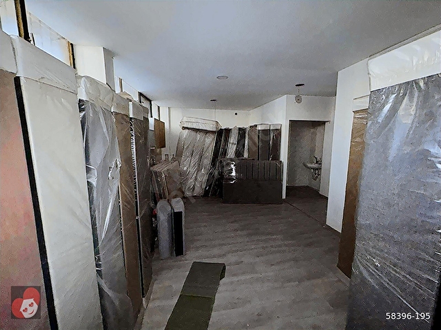 MERKEZİ KONUM CADDEYE 2 BİNA UZAKLIKTA 140 MT2 DÜKKAN ACİL !!