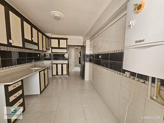 OVA MARKETE YAKIN KİRALIK 3+1 DAİRE - Görsel 20