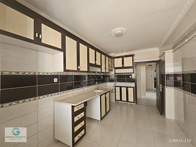 OVA MARKETE YAKIN KİRALIK 3+1 DAİRE - Görsel 23