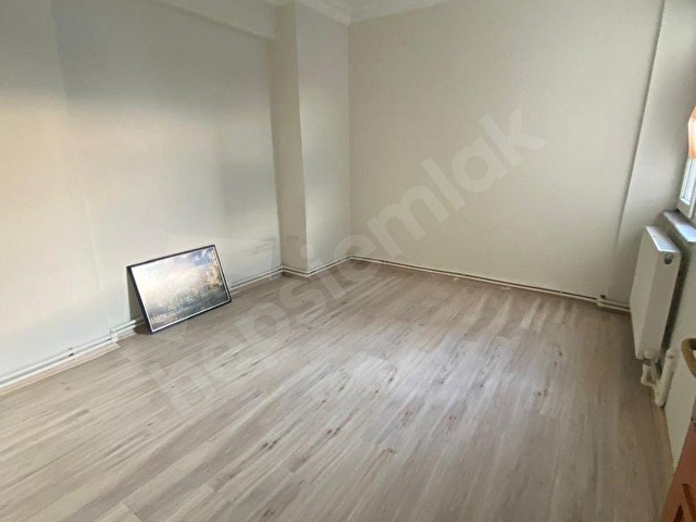 MEYDAN MAH.DE**SELİMİYE CAMİ YAKININDA**2+1** KİRALIK**DAİRE - Görsel 13