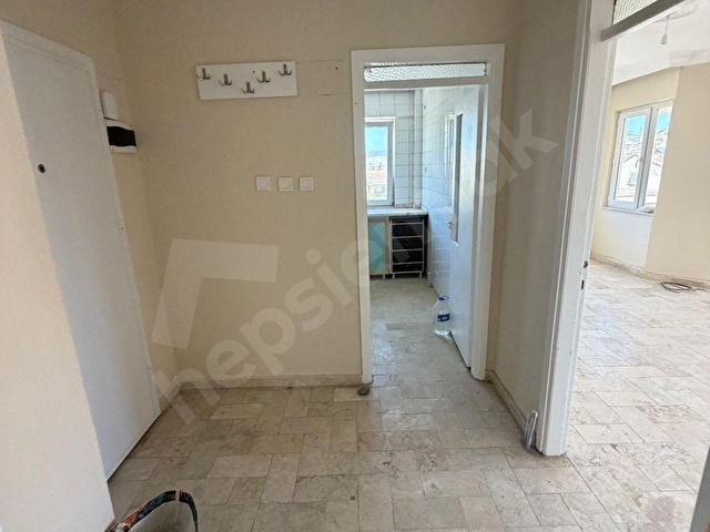 DİKİLİ ÜMMETOĞLUNDAN ŞEHİR MERKEZİNDE 2+1 ARAKAT KİRALIK DAİRE - Görsel 14