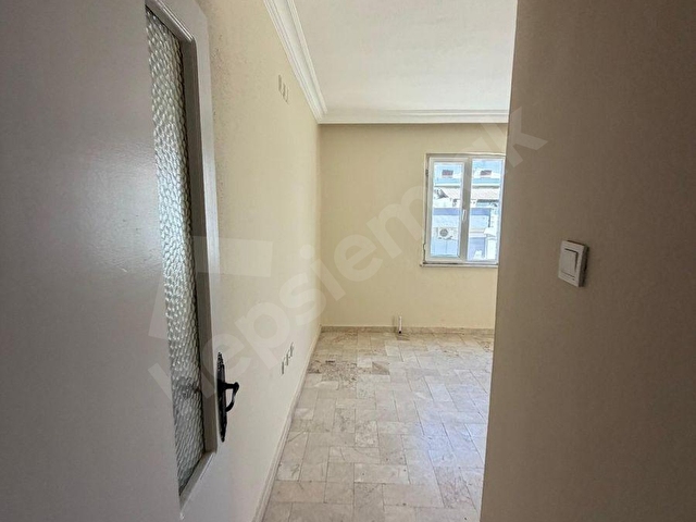 DİKİLİ ÜMMETOĞLUNDAN ŞEHİR MERKEZİNDE 2+1 ARAKAT KİRALIK DAİRE - Görsel 20