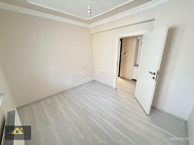 REXWELLden BURSA CADDESİ YANINDA EN ÜST KAT ASANSÖRLÜ E.BANYOLU - Görsel 24
