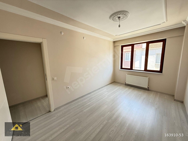 REXWELLden BURSA CADDESİ YANINDA EN ÜST KAT ASANSÖRLÜ E.BANYOLU - Görsel 13