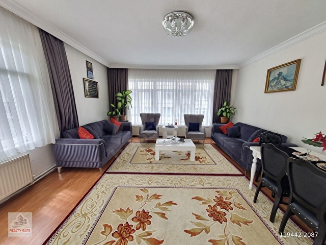 METROYA 400 METRE - LÜKS YAPILI - BAĞIMSIZ SALON - ASANSÖRLÜ 3+1 - Görsel 3