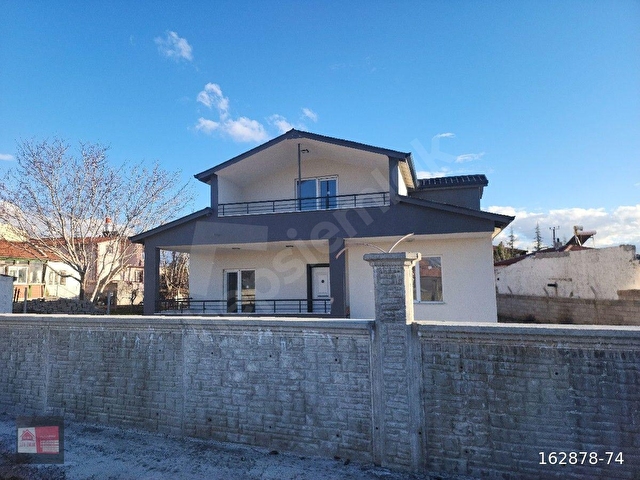 Bor Kemerhisar (Tepe) Satılık