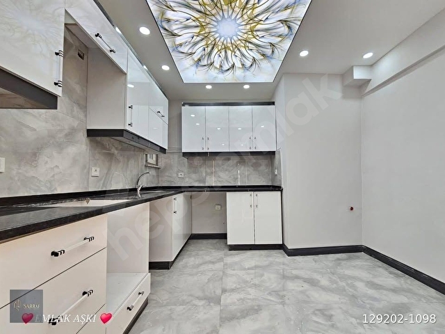 SARRAF YAPIDAN METROBÜSE YAKIN UFUK CADESİNDE 2+1 DAİRE!!!! - Görsel 4
