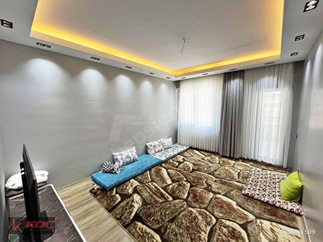 KARACAAHMETTE ARAKAT ÇİFT BALKONLU GENİŞ OTURUMLU LÜX 3+1 DAİRE - Görsel 15