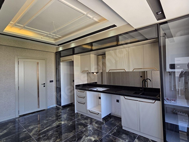 SİTE İÇERİSİNDE PARK CEPHELİ LÜX 2+1 - Görsel 3