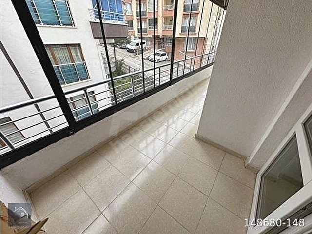 ERDEMDEN YÜKSELTEPEDE ARA KATTA YAPILI EŞYALARIYLA SATILIK 3+1 - Görsel 9