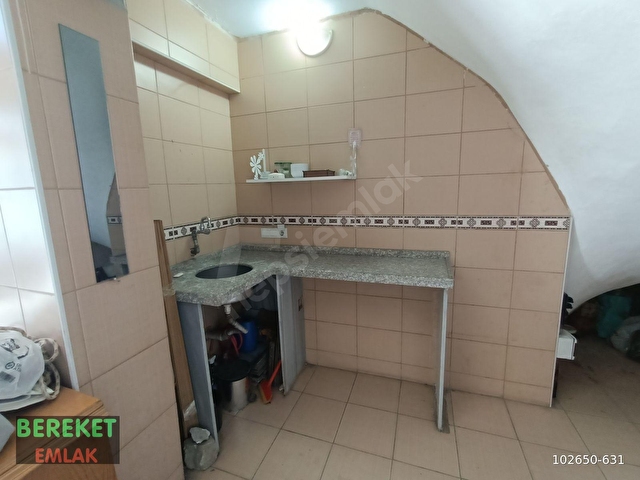 BEREKET EMLAKTAN KARLIDAĞDA 65 M2 KİRALIK İŞYERİ MAĞAZA - Görsel 4