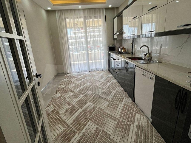 BELKIZDA OTO GÜNSEVİN KARŞISINDA 2+1 SATILIK ULTRALÜKS DAİRE