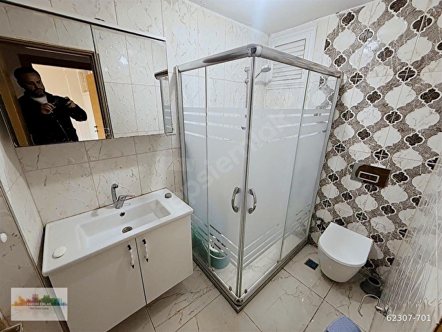 FAVORİDEN SİTE İÇERİSİ DENİZ MANZARALI TADİLATLI ASANSÖRLÜ 3+1 - Görsel 13