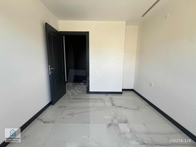 EN GÖZDE SİTERİNDEN LOTUS SİTESİNDE 2+1 KAPALI MUTFAKLI DAİRE - Görsel 23