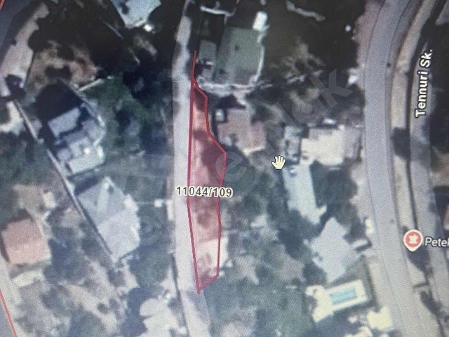 Hisarcık^da dere kenarında mükemmel bahçe.....