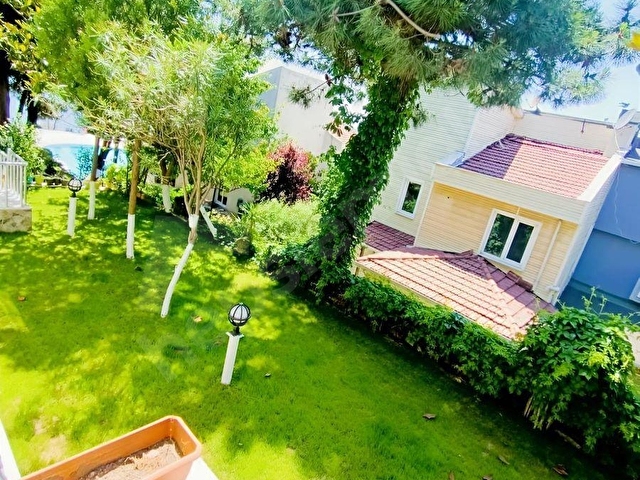 BÜYÜKÇEKMECE SİNANOBA SAHİLTEPE SİTESİNDE 4+2 SATILIK VİLLA - Görsel 23