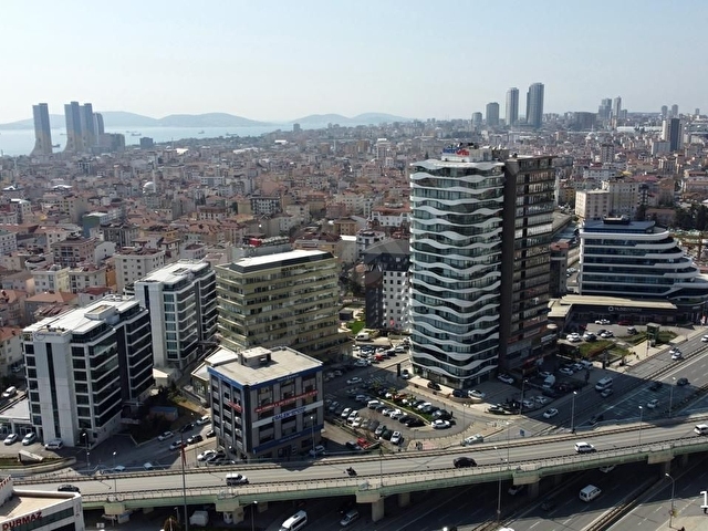 E-5 ADNAN KAHVECİ METRO ÇIKIŞINDA KİRALIK 185M2 BÜRO-OFİS - Görsel 17