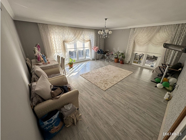 ŞEHİT KUBİLAYDA CADDE ÜZERİ OKUL YANI 4+1 SATILIK SİTE DAİRESİ - Görsel 3