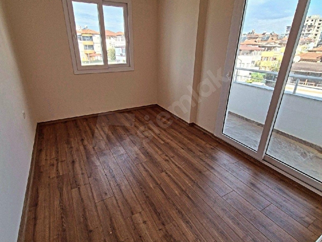 BAHÇEŞEHİR.DE SATILIK DAİRE SİTE İÇİNDE 3+1 - Görsel 8