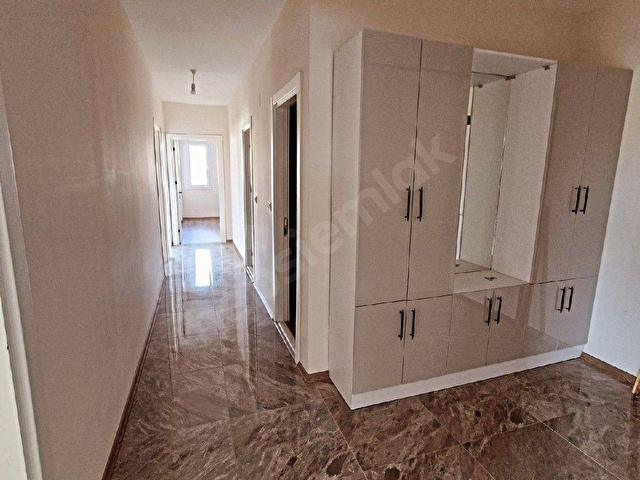 BAHÇEŞEHİR.DE SATILIK DAİRE SİTE İÇİNDE 3+1 - Görsel 15