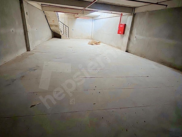 40lık yolda kiralık işyeri - Görsel 2