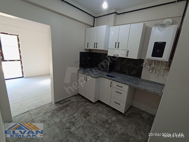 Elvan Emlaktan Yakacık Yenimahallede 1+1 bahçe katı kiralık d - Görsel 2